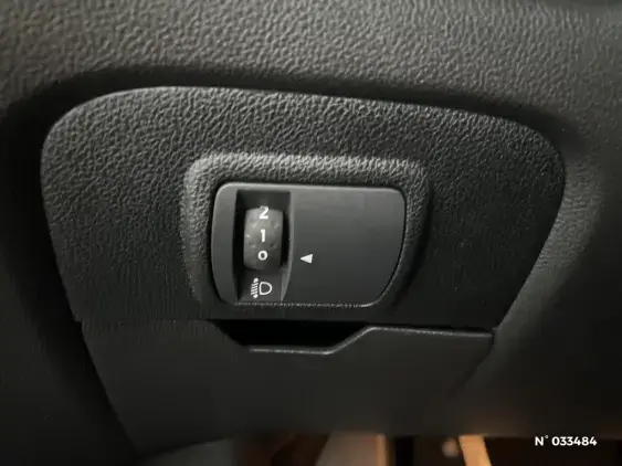 RENAULT SCENIC IV - voiture d'occasion - Photo 15