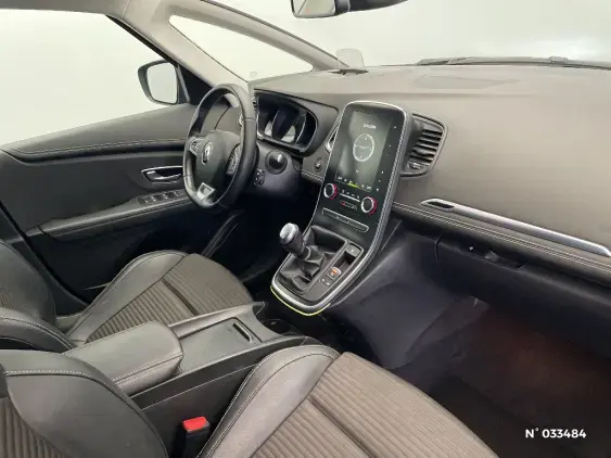 RENAULT SCENIC IV - voiture d'occasion - Photo 10