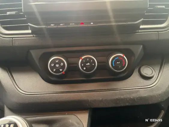 RENAULT TRAFIC FG III - voiture d'occasion - Photo 26