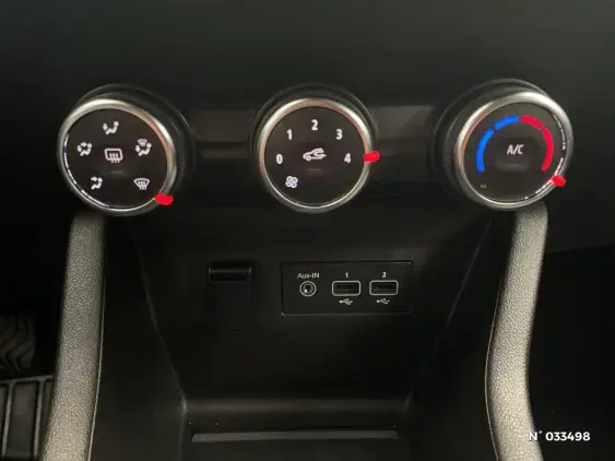 RENAULT CLIO V - voiture d'occasion - Photo 33