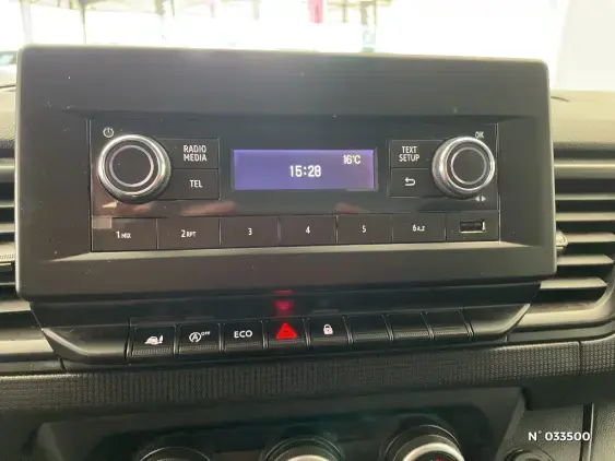 RENAULT TRAFIC FG III - voiture d'occasion - Photo 13