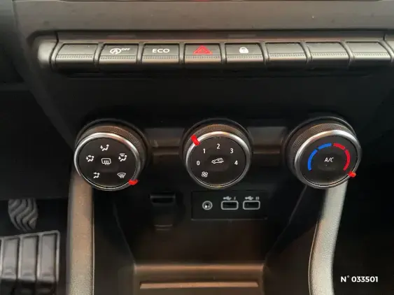 RENAULT CLIO V - voiture d'occasion - Photo 30