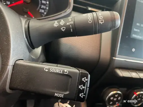 RENAULT CLIO V - voiture d'occasion - Photo 32