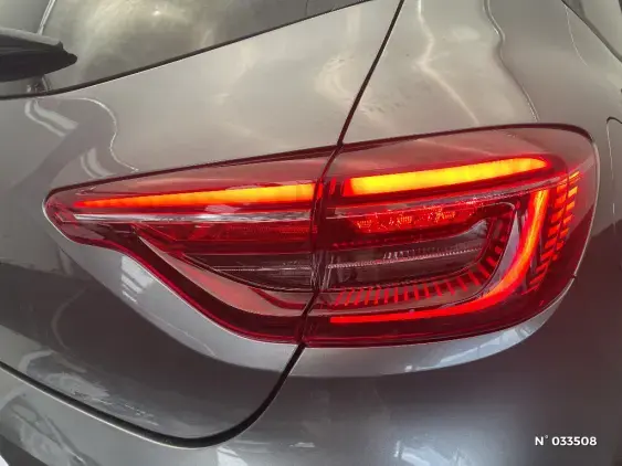 RENAULT CLIO V - voiture d'occasion - Photo 28