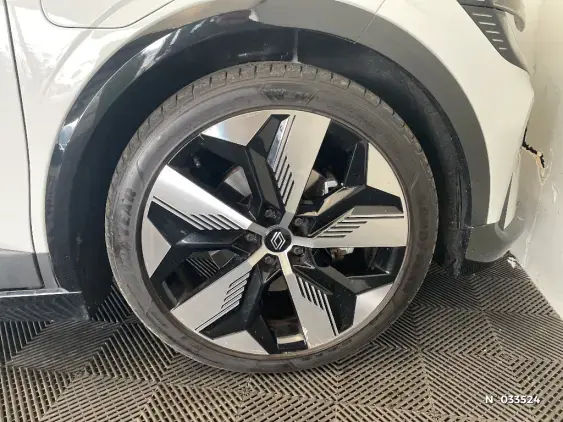 RENAULT MEGANE V - voiture d'occasion - Photo 8