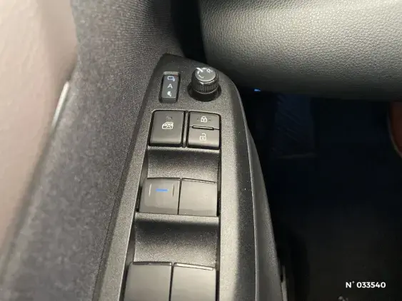 TOYOTA YARIS CROSS I - voiture d'occasion - Photo 28