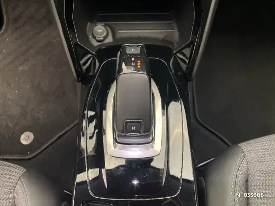 PEUGEOT 2008 II - voiture d'occasion - Photo 27