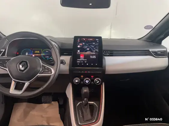 RENAULT CLIO V - voiture d'occasion - Photo 9