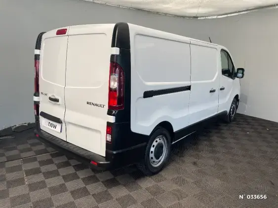 RENAULT TRAFIC III - voiture d'occasion - Photo 4