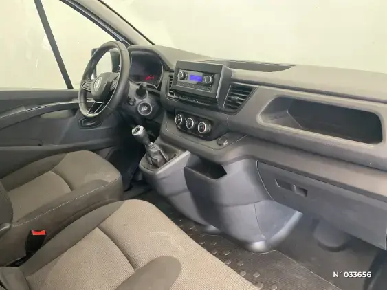 RENAULT TRAFIC III - voiture d'occasion - Photo 10
