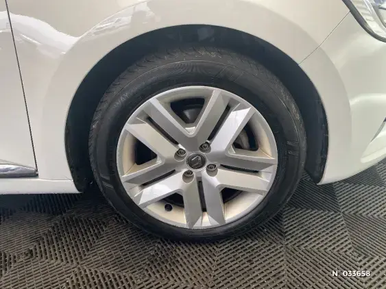 RENAULT CLIO V - voiture d'occasion - Photo 8