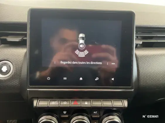 RENAULT CLIO V - voiture d'occasion - Photo 14