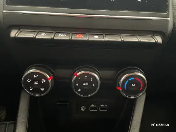 RENAULT CLIO V - voiture d'occasion - Photo 26