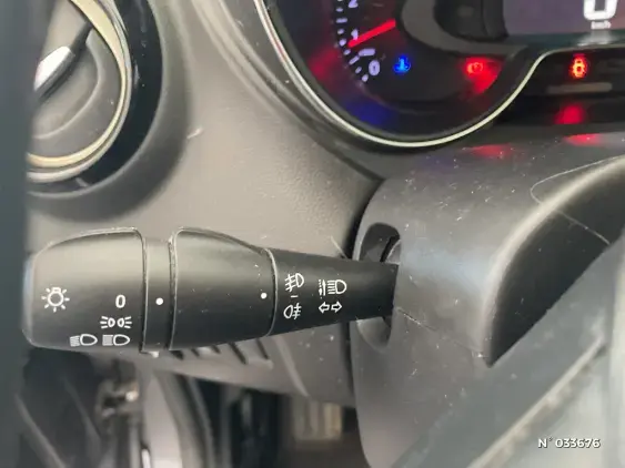 RENAULT CAPTUR - voiture d'occasion - Photo 28