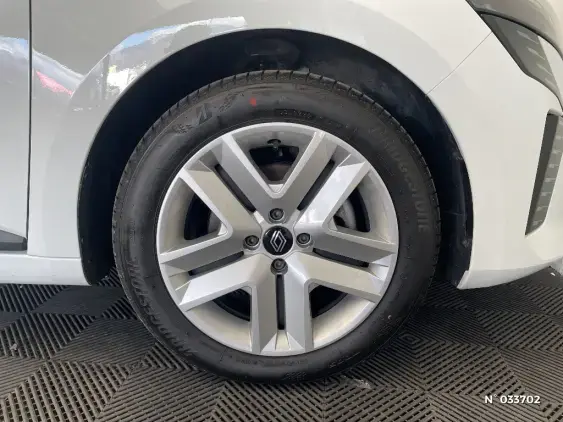 RENAULT CLIO V - voiture d'occasion - Photo 8