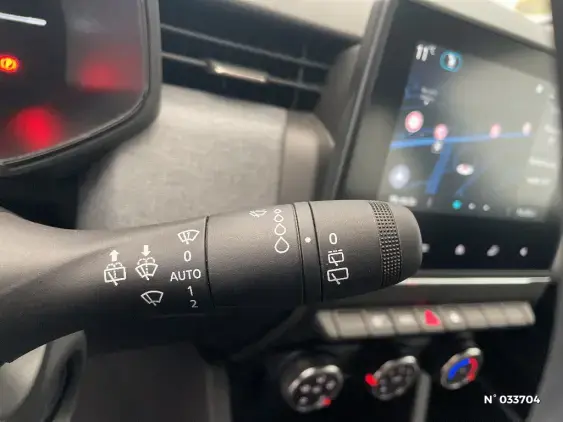 RENAULT CLIO V - voiture d'occasion - Photo 29