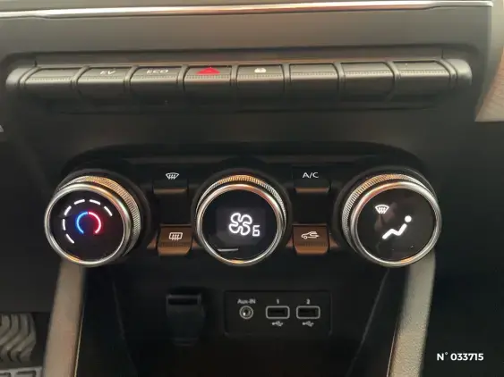 RENAULT CLIO V - voiture d'occasion - Photo 30