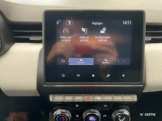 RENAULT CLIO V - voiture d'occasion - Photo 32