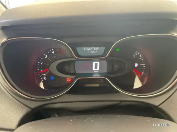 RENAULT CAPTUR - voiture d'occasion - Photo 12
