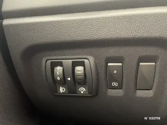 RENAULT CAPTUR - voiture d'occasion - Photo 15