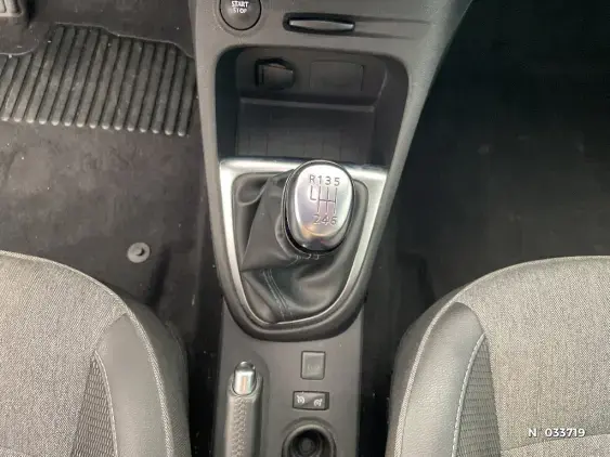 RENAULT CAPTUR - voiture d'occasion - Photo 26