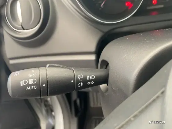 RENAULT CAPTUR - voiture d'occasion - Photo 27