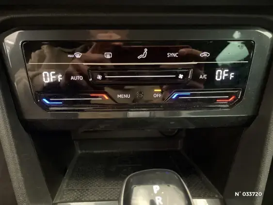 VOLKSWAGEN TIGUAN II - voiture d'occasion - Photo 31