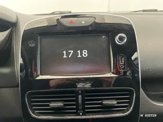 RENAULT CLIO IV - voiture d'occasion - Photo 13