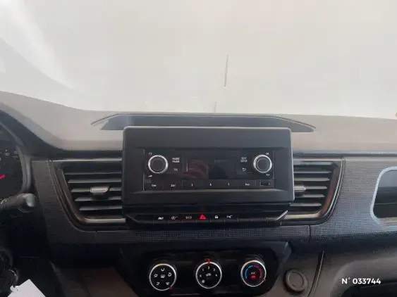 RENAULT TRAFIC FG III - voiture d'occasion - Photo 12