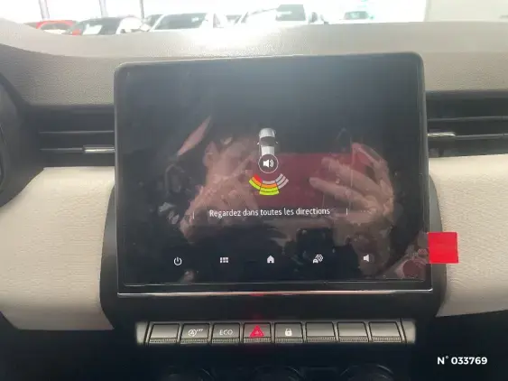 RENAULT CLIO V - voiture d'occasion - Photo 14