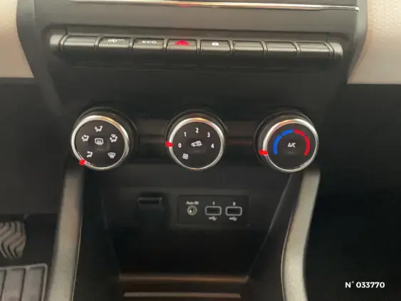 RENAULT CLIO V - voiture d'occasion - Photo 28