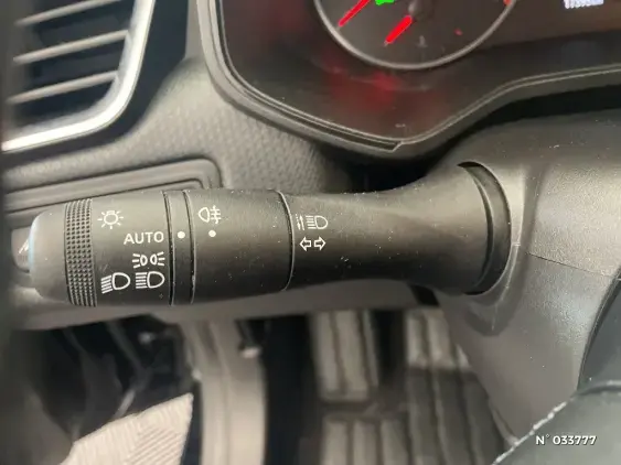 RENAULT CLIO V - voiture d'occasion - Photo 28