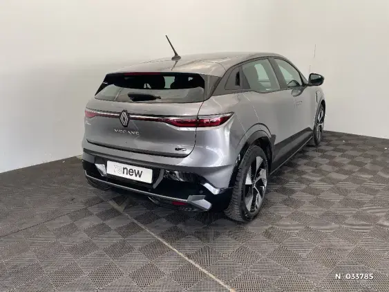 RENAULT MEGANE V - voiture d'occasion - Photo 4