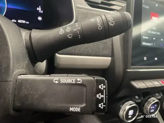 RENAULT ZOE - voiture d'occasion - Photo 33