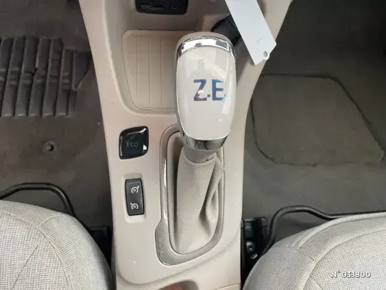 RENAULT ZOE - voiture d'occasion - Photo 32