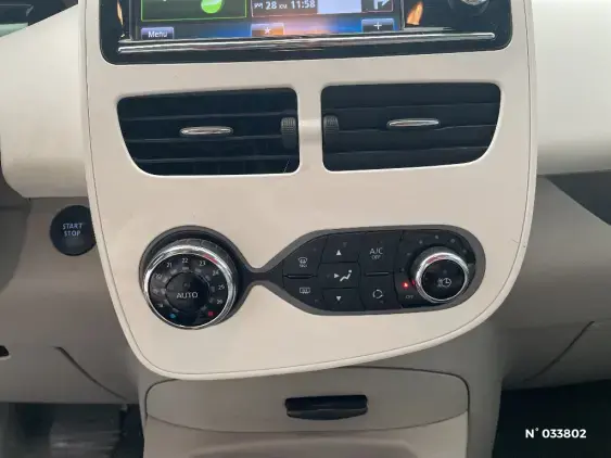 RENAULT ZOE - voiture d'occasion - Photo 27