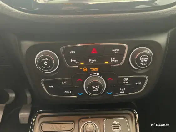 JEEP COMPASS II - voiture d'occasion - Photo 27