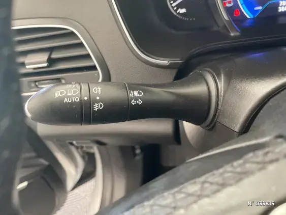 RENAULT MEGANE IV - voiture d'occasion - Photo 27