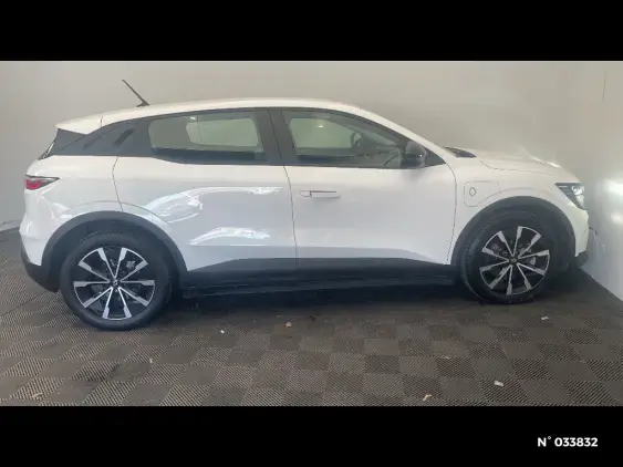 RENAULT MEGANE V - voiture d'occasion - Photo 5