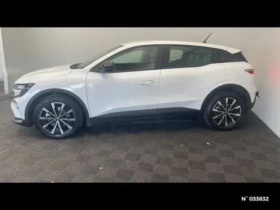 RENAULT MEGANE V - voiture d'occasion - Photo 2