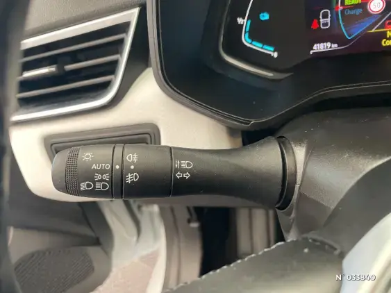 RENAULT CLIO V - voiture d'occasion - Photo 29