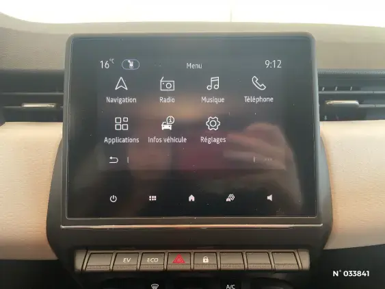 RENAULT CLIO V - voiture d'occasion - Photo 29