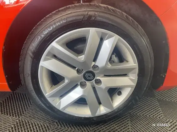 RENAULT CLIO V - voiture d'occasion - Photo 8