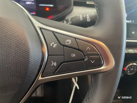 RENAULT CLIO V - voiture d'occasion - Photo 26