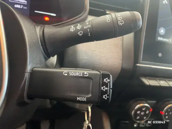 RENAULT CLIO V - voiture d'occasion - Photo 31