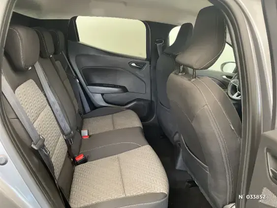 RENAULT CLIO V - voiture d'occasion - Photo 11