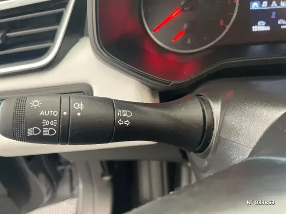 RENAULT CLIO V - voiture d'occasion - Photo 29