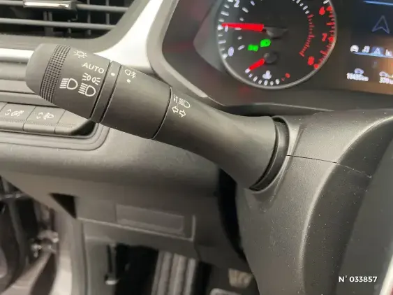 RENAULT CAPTUR II - voiture d'occasion - Photo 28