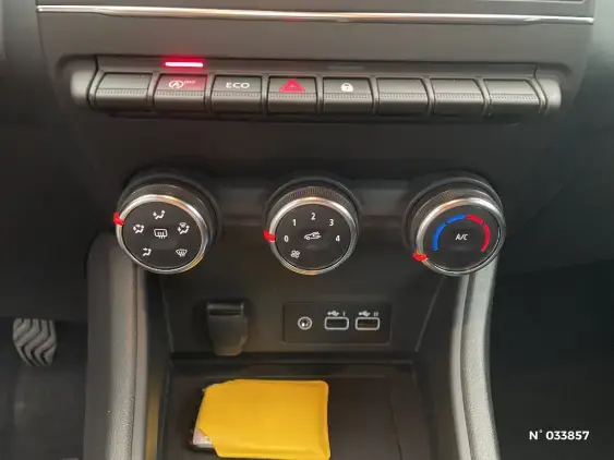 RENAULT CAPTUR II - voiture d'occasion - Photo 30