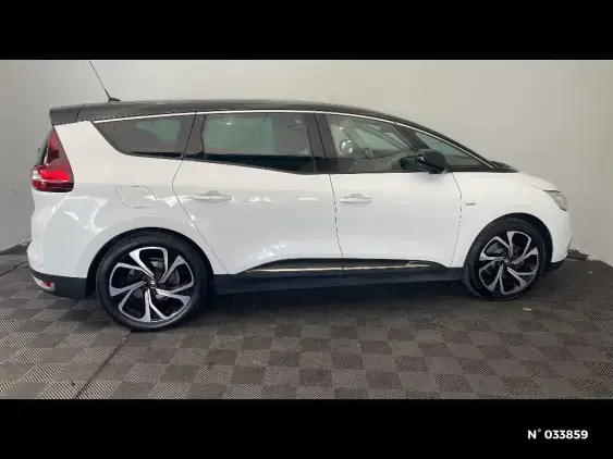 RENAULT SCENIC IV - voiture d'occasion - Photo 5